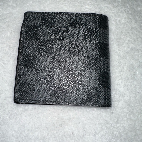 Authentic Louis Vuitton Damier Graphite Men’s Wallet - Picture 12 of 12